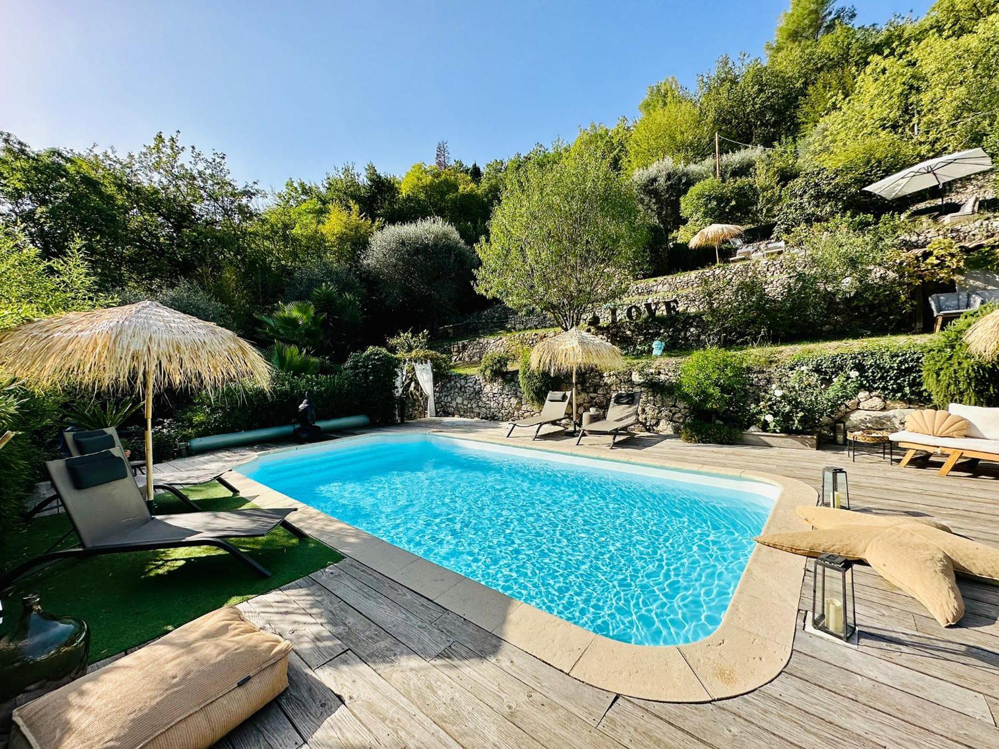 Domaine Les Deux Roches Lägenhet Le Bar-sur-Loup Exteriör bild