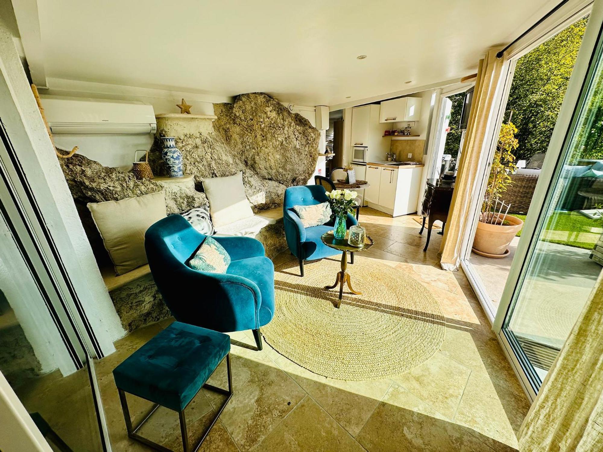 Domaine Les Deux Roches Lägenhet Le Bar-sur-Loup Exteriör bild