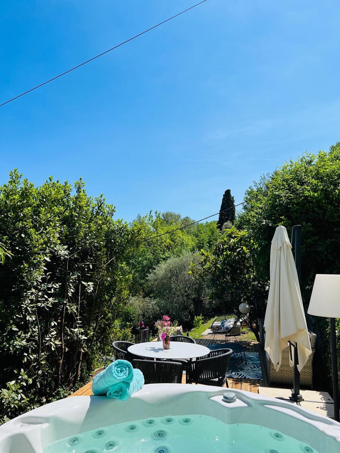 Domaine Les Deux Roches Lägenhet Le Bar-sur-Loup Rum bild