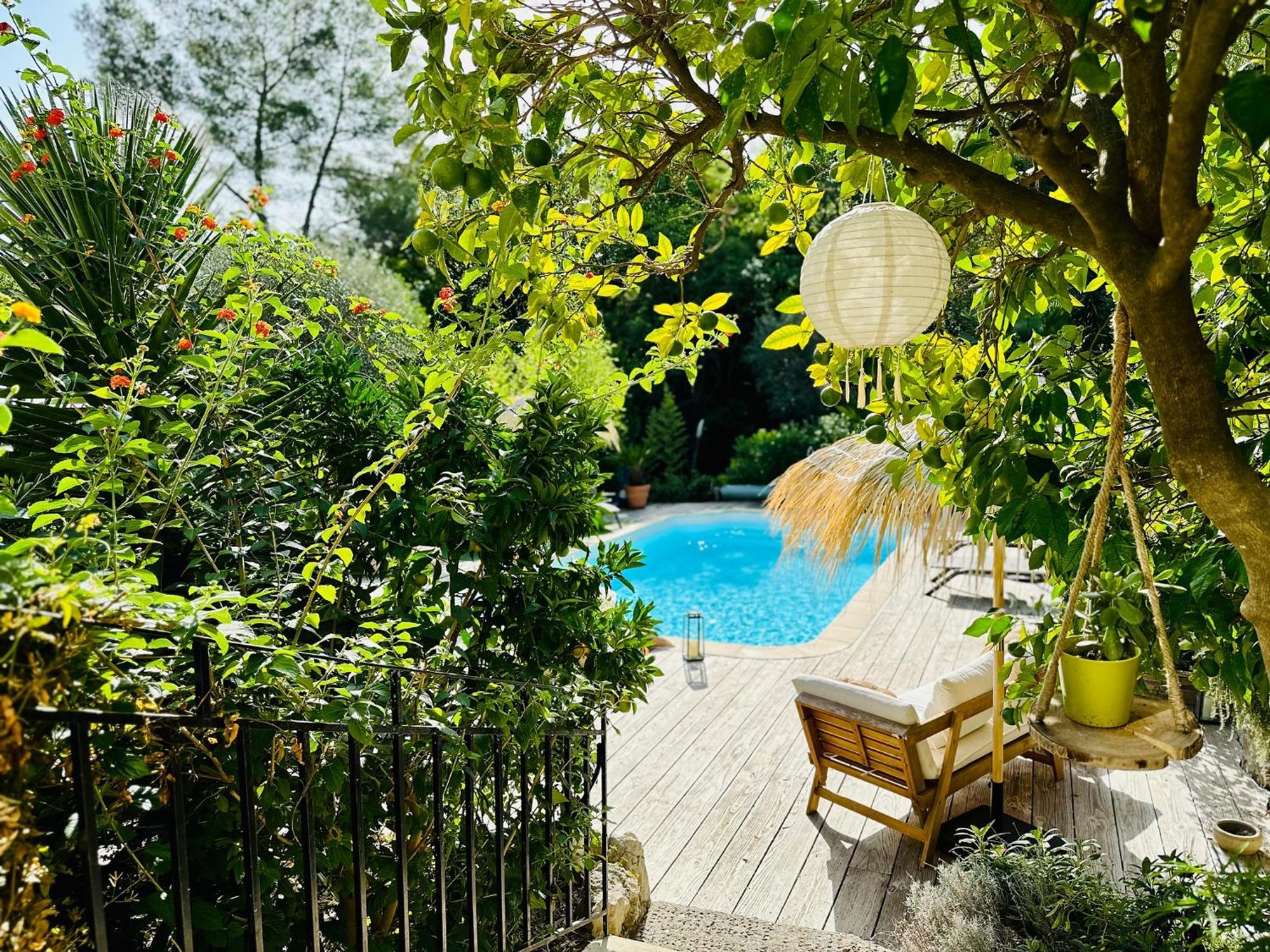 Domaine Les Deux Roches Lägenhet Le Bar-sur-Loup Exteriör bild
